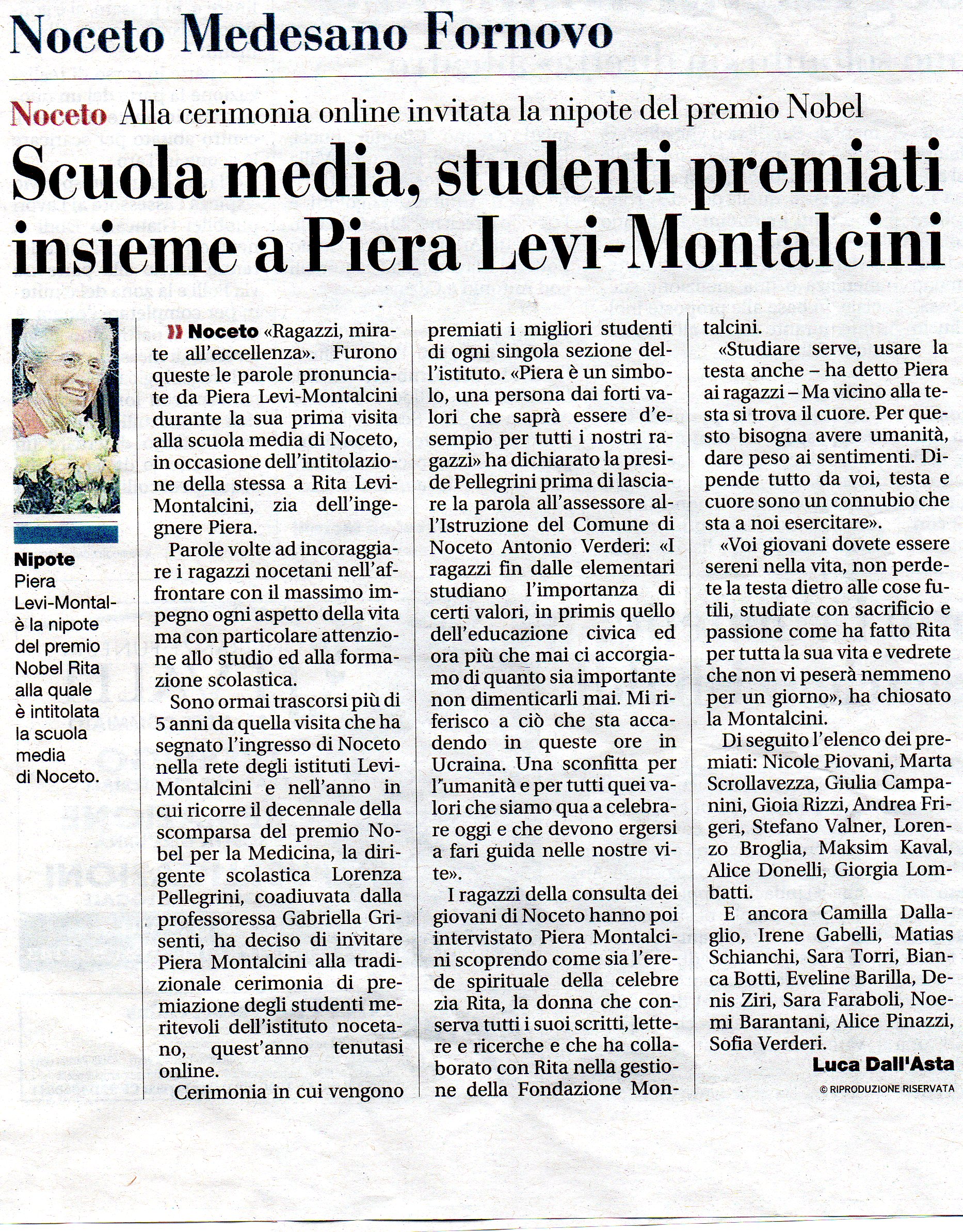 Premiazione con Piera Levi Montalcini 1